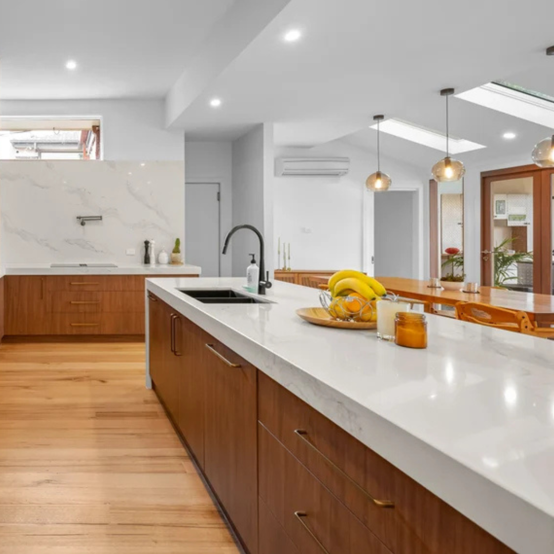 Kitchen Benchtops Compared: Engineered Stone, Porcelain, Natural Stone, Timber and Laminate