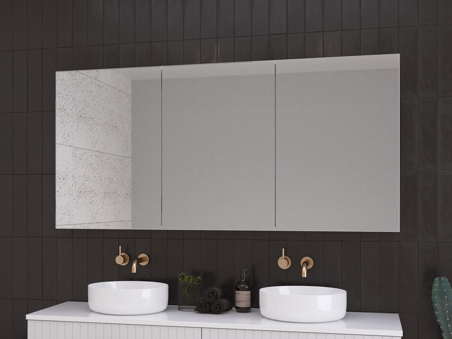 Eloura Shaving Cabinet 750