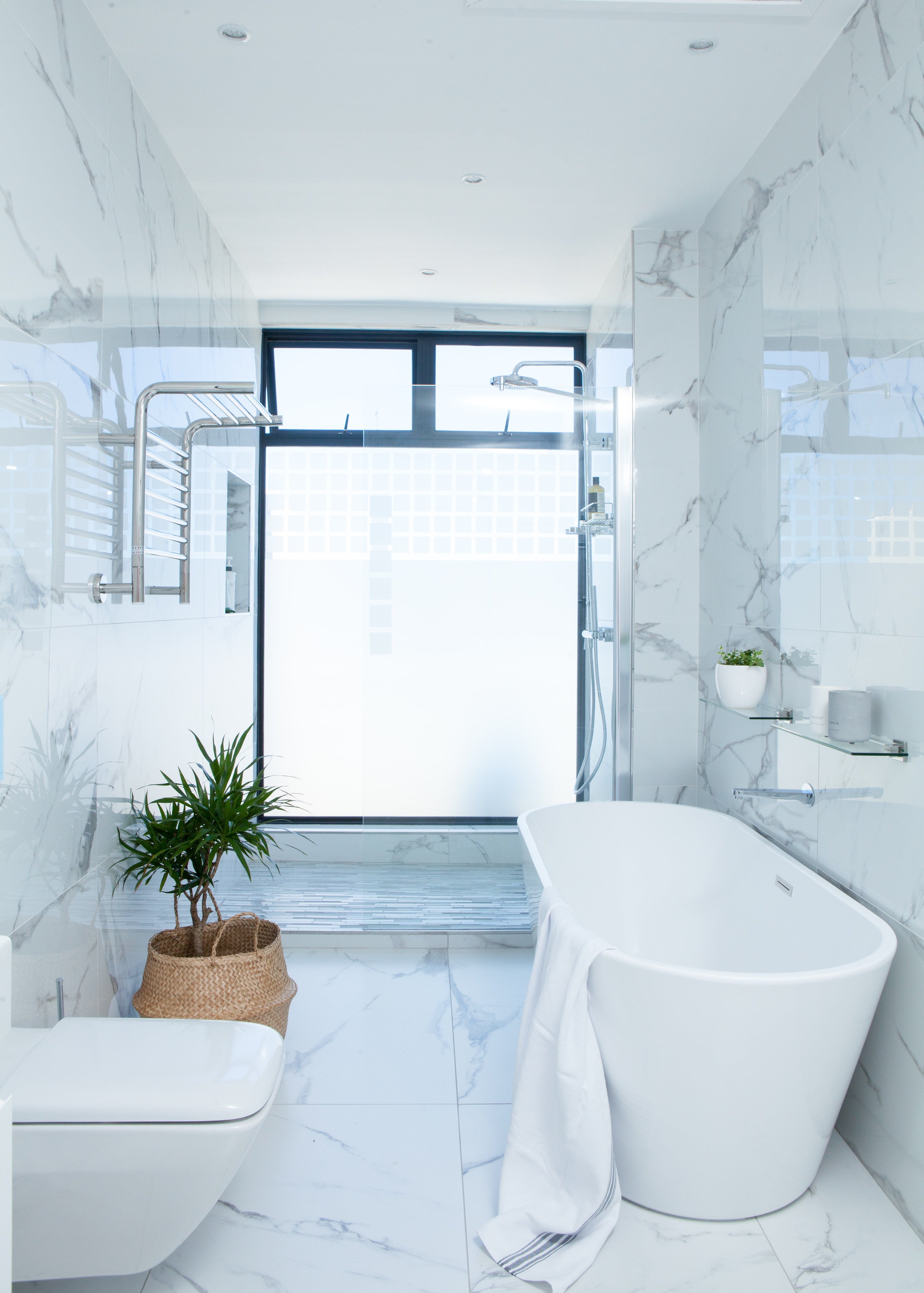M62SPR Jeeves Tangent M Polished Heated Towel Rail