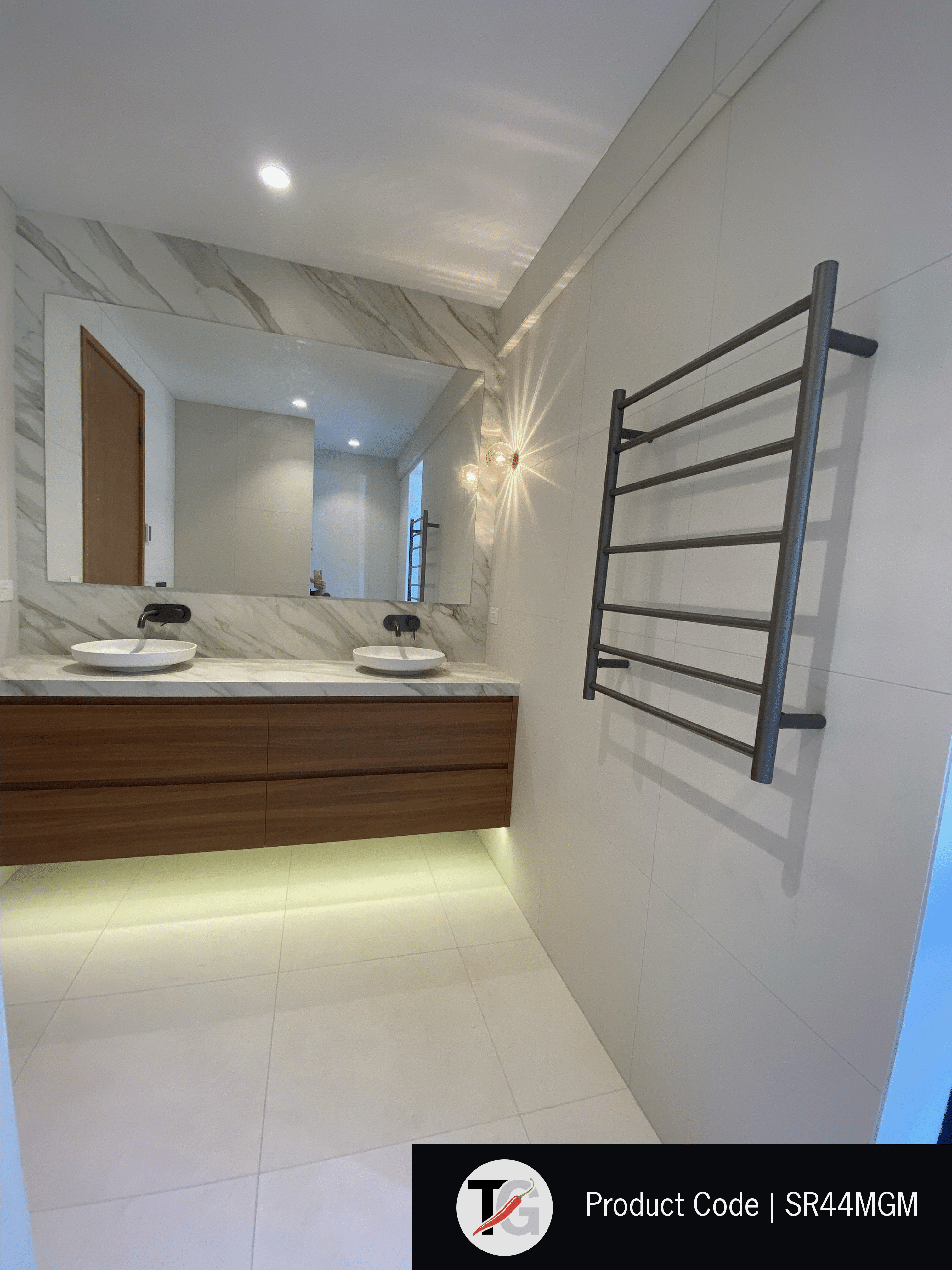 SR44MGM Gun Metal Round Ladder Heated Towel Rail