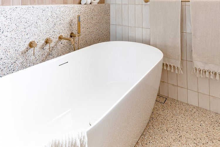 Glacier Freestanding Bath 1700mm