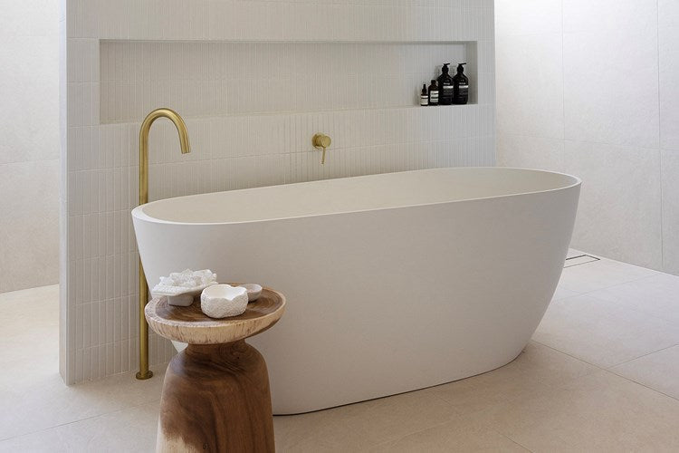 Bloom Floor Bath Spout