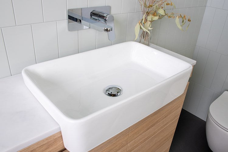 Lino Semi-Recessed