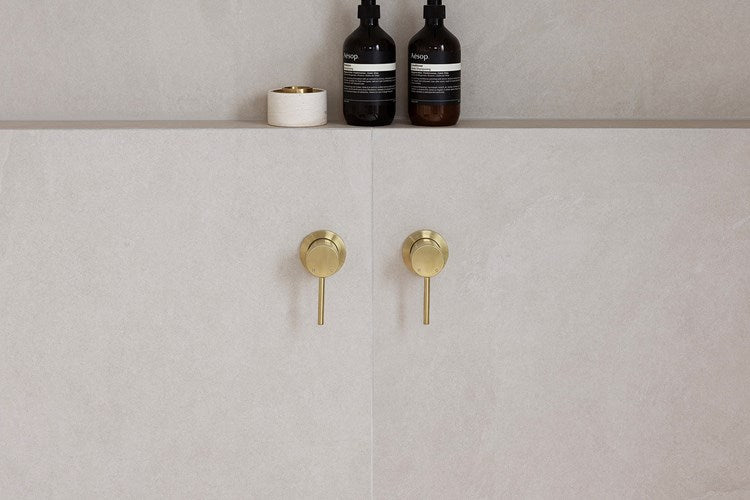 Bloom Wall Mixer